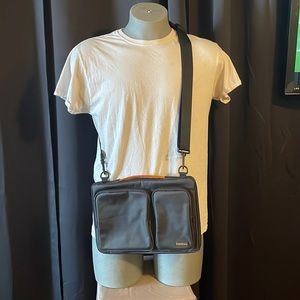 Tomtoc Laptop bag